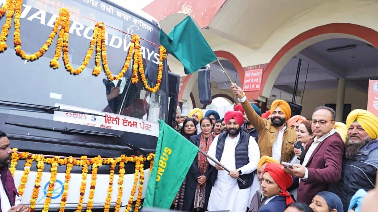 ਦਿੱਲੀ ਏਅਰਪੋਰਟ ਲਈ ਸਰਕਾਰੀ ਵਾਲਵੋ ਬੱਸਾਂ ਚੱਲਣ ਨਾਲ ਨਿੱਜੀ ਕੰਪਨੀਆਂ ਦਾ ਏਕਾਧਿਕਾਰ ਖ਼ਤਮ ਹੋਇਆ: ਲਾਲਜੀਤ ਸਿੰਘ ਭੁੱਲਰ