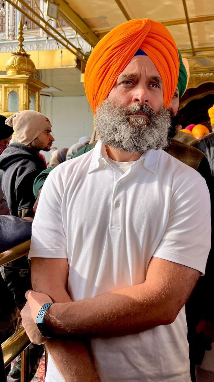 ਕਾਂਗਰਸ ਦੀ ਭਾਰਤ ਜੋੜੋ ਯਾਤਰਾ ਦੇ ਪੰਜਾਬ ਵਿਚ ਦਾਖਲ ਹੋਣ ਤੋਂ ਪਹਿਲਾਂ ਰਾਹੁਲ ਗਾਂਧੀ ਨੇ ਸ੍ਰੀ ਹਰਿਮੰਦਰ ਸਾਹਿਬ ਮੱਥਾ ਟੇਕਿਆ