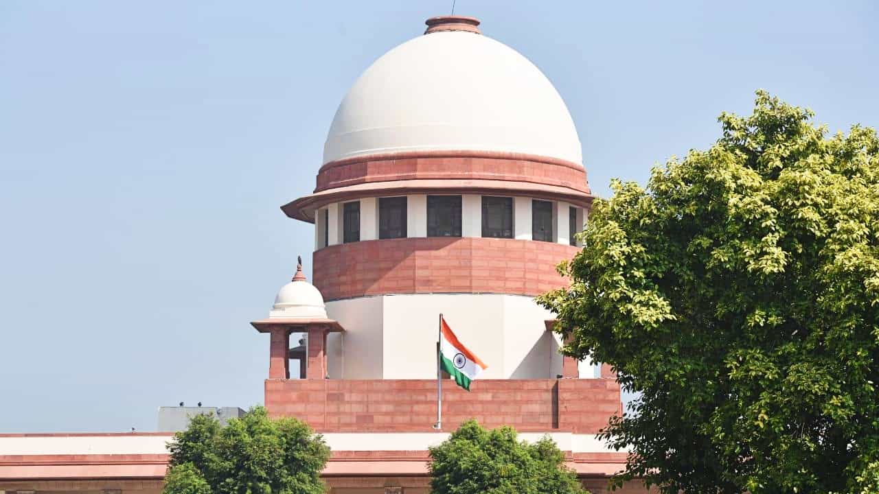 ਧਾਰਾ 370 ਨੂੰ ਰੱਦ ਕਰਨ ਤੇ ਫੈਸਲਾ ਅੱਜ, ਜੰਮੂ-ਕਸ਼ਮੀਰ ਚ ਸੁਰੱਖਿਆ ਦੇ ਇੰਤਜ਼ਾਮ ਪੁਖ਼ਤਾ