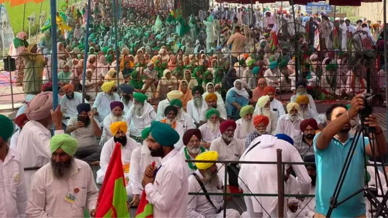 Liquor Factory Protest: ਸ਼ਰਾਬ ਫੈਕਟਰੀ ਨੂੰ ਬੰਦ ਕਰਵਾਉਣ ਤੇ ਅੜੇ ਪਿੰਡ ਵਾਸੀ, ਨਿਕਲ ਰਹੀਆਂ ਜਹਿਰੀਲੀਆਂ ਧਾਤਾਂ