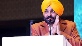 ਟੋਲ ਪਲਾਜਿਆਂ ਨੂੰ ਬੰਦ ਕਰਵਾਉਣ ‘ਤੇ ਸਿਆਸਤ ਭੱਖੀ