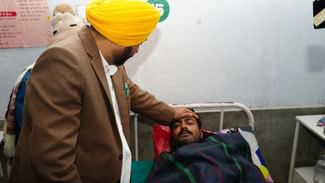ਪੰਜਾਬ ਦੇ ਮੁੱਖ ਮੰਤਰੀ ਭਗਵੰਤ ਮਾਨ ਨੇ ਕੁਰਾਲੀ ਹਸਪਤਾਲ ਦਾ ਕੀਤਾ ਅਚਨਚੇਤ ਦੌਰਾ ਪੰਜਾਬ ਦੇ ਮੁੱਖ ਮੰਤਰੀ ਭਗਵੰਤ ਮਾਨ ਨੇ ਕੁਰਾਲੀ ਹਸਪਤਾਲ ਦਾ ਕੀਤਾ ਅਚਨਚੇਤ ਦੌਰਾ