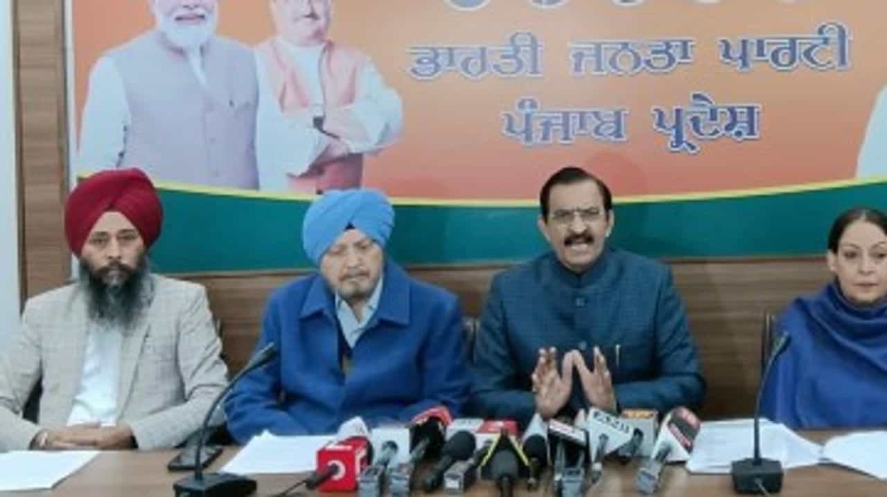 ਮੁਢਲੇ ਸਿਹਤ ਕੇਂਦਰਾਂ ਨੂੰ ਹੀ ਦਿੱਤਾ ਜਾ ਰਿਹਾ ਹੈ ਆਮ ਆਦਮੀ ਕਲੀਨਿਕ ਦਾ ਨਾਮ:ਸਰੀਨ