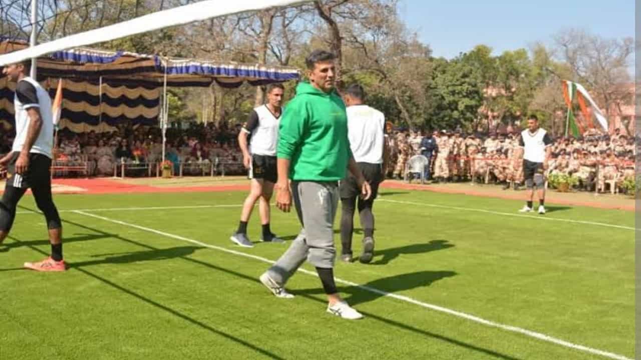 ਅਕਸ਼ੇ ਕੁਮਾਰ ਨੇ ਸ਼ੇਅਰ ਕੀਤਾ ਵਾਲੀਬਾਲ ਖੇਡਣ ਦਾ ਵੀਡੀਓ, ਫੈਨਸ ਨੂੰ ਪਸੰਦ ਆਈ ਫਿਟਨੈੱਸ