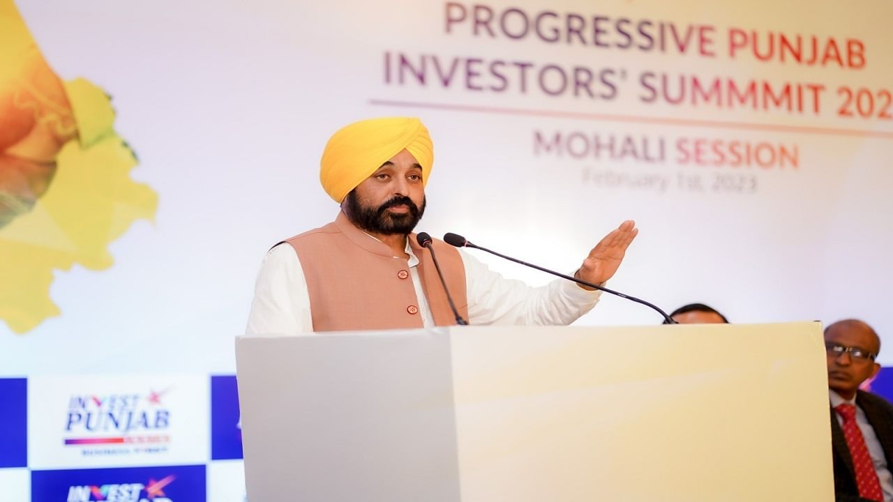 ਦੁਨੀਆ ਭਰ ਚ ਪੰਜਾਬ ਦੇ ਬਰਾਂਡ ਐਂਬਸਡਰ ਬਣਨ ਪੰਜਾਬ ਦੇ ਸਨਅਤਕਾਰ : ਭਗਵੰਤ ਮਾਨ ਦੁਨੀਆ ਭਰ ਚ ਪੰਜਾਬ ਦੇ ਬਰਾਂਡ ਐਂਬਸਡਰ ਬਣਨ ਪੰਜਾਬ ਦੇ ਸਨਅਤਕਾਰ : ਭਗਵੰਤ ਮਾਨ