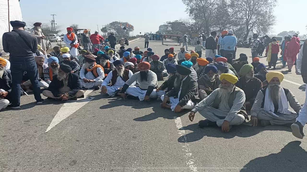 ਬਹਿਬਲਕਲਾਂ ਗੋਲੀਕਾਂਡ : ਧਰਨੇ ਦਾ ਤੀਜਾ ਦਿਨ, ਐੱਸਆਈਟੀ ਨੇ ਅਦਾਲਤ ਚ ਸੌਂਪੀ ਸਟੇਟਸ ਰਿਪੋਰਟ