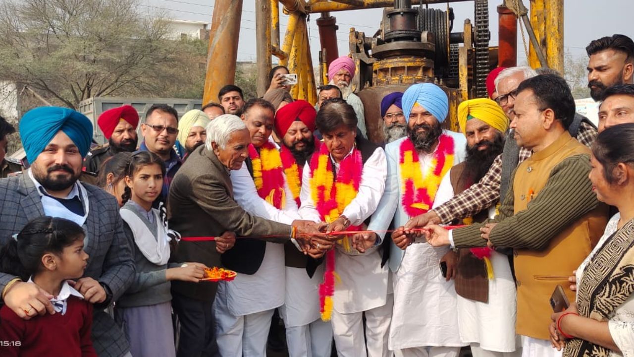 ਪੀਣ ਵਾਲੇ ਪਾਣੀ ਦੀ ਬਿਹਤਰ ਗੁਣਵੱਤਾ ਲਈ ਪੰਜਾਬ ਸਰਕਾਰ ਗੰਭੀਰਤਾ ਨਾਲ ਕਰ ਰਹੀ ਹੈ ਕੰਮ : ਬ੍ਰਮ ਸ਼ੰਕਰ ਜਿੰਪਾ ਪੀਣ ਵਾਲੇ ਪਾਣੀ ਦੀ ਬਿਹਤਰ ਗੁਣਵੱਤਾ ਲਈ ਪੰਜਾਬ ਸਰਕਾਰ ਗੰਭੀਰਤਾ ਨਾਲ ਕਰ ਰਹੀ ਹੈ ਕੰਮ : ਬ੍ਰਮ ਸ਼ੰਕਰ ਜਿੰਪਾ