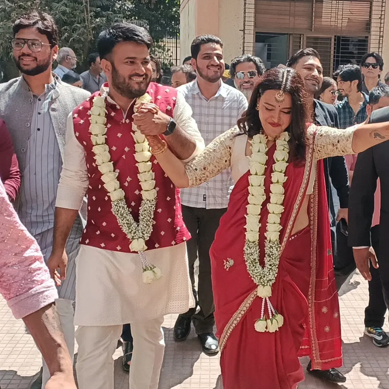 ਸਵਰਾ ਤੋਂ ਪਹਿਲਾਂ ਇਨ੍ਹਾਂ ਅਭਿਨੇਤਰੀਆਂ ਨੂੰ ਹੋਇਆ ਮੁਸਲਿਮ ਲੜਕੇ ਨਾਲ ਪਿਆਰ, ਕੀਤਾ ਵਿਆਹ, 1 ਤਲਾਕ ਵੀ ਹੋ ਗਿਆ। Hindu actresses married with muslim men