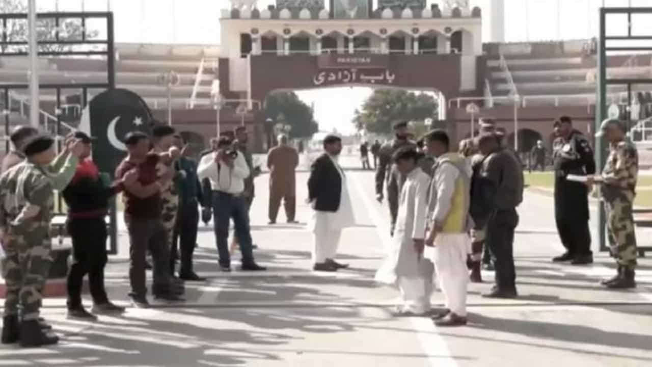 ਕੁੜੀ ਦੇ ਪਿੱਛੇ ਤੁਰ ਕੇ ਸਰਹੱਦ ਪਾਰ ਜਾ ਪੁੱਜਾ ਭਾਰਤੀ ਕੈਦੀ 5 ਸਾਲਾਂ ਬਾਅਦ ਰਿਹਾ