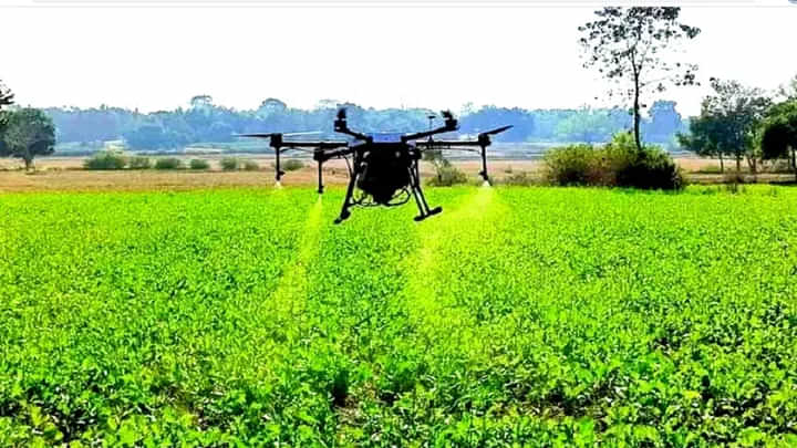 Drone Infiltration: ਅਜਨਾਲਾ ਸੈਕਟਰ ਫਿਰ ਹੋਈ ਘੁਸਪੈਠ, ਹੈਰੋਇਨ ਦੀ ਖੇਪ ਬਰਾਮਦ