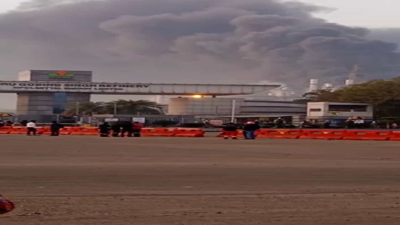 Fire in Bth Refinery: ਸ੍ਰੀ ਗੁਰੂ ਗੋਬਿੰਦ ਸਿੰਘ ਰਿਫਾਇਨਰੀ ਚ ਲੱਗੀ ਅੱਗ, ਜਾਨੀ ਨੁਕਸਾਨ ਦੀ ਨਹੀਂ ਖਬਰ