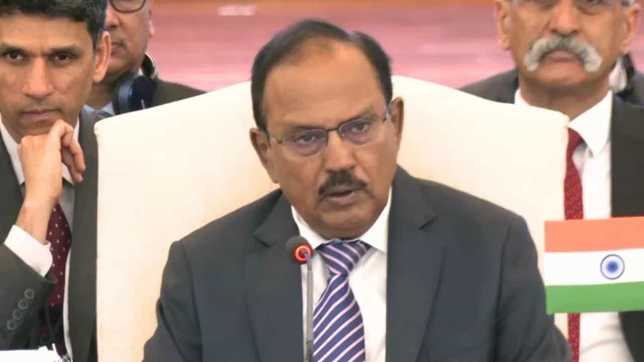 Dhoval in SCO: ਅੰਤਰਰਾਸ਼ਟਰੀ ਸੁਰੱਖਿਆ ਲਈ ਵੱਡਾ ਖ਼ਤਰਾ ਹੈ ਅੱਤਵਾਦ - ਪਾਕਿਸਤਾਨ ਨੂੰ ਡੋਭਾਲ ਦੀਆਂ ਖਰੀਆਂ-ਖਰੀਆਂ