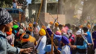 Police ਨੇ ਚੁੱਕਵਾਇਆ ‘Waris Punjab De’ ਜਥੇਬੰਦੀ ਦੇ ਹੱਕ ਵਿਚ ਲੱਗਿਆ ਧਰਨਾ