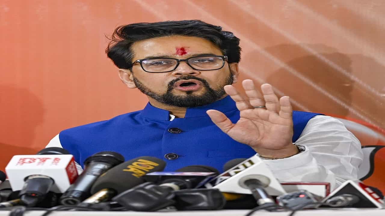 Anurag on Rahul: ਵਿਵਾਦਾਂ ਦਾ ਤੂਫਾਨ ਹਨ ਰਾਹੁਲ, ਭਾਰਤ ਨੂੰ ਬਦਨਾਮ ਕਰਨ ਦਾ ਠੇਕਾ ਹੈ ਉਨ੍ਹਾਂ ਕੋਲ