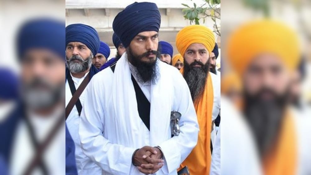 Amritpal Singh: ਪਿਸਤੌਲ ਵਿਖਾਈ, ਜਾਨੋਂ ਮਾਰਨ ਦੀ ਦਿੱਤੀ ਧਮਕੀ... ਅੰਮ੍ਰਿਤਪਾਲ ਸਿੰਘ ਦੇ ਖਿਲਾਫ ਇੱਕ ਹੋਰ FIR