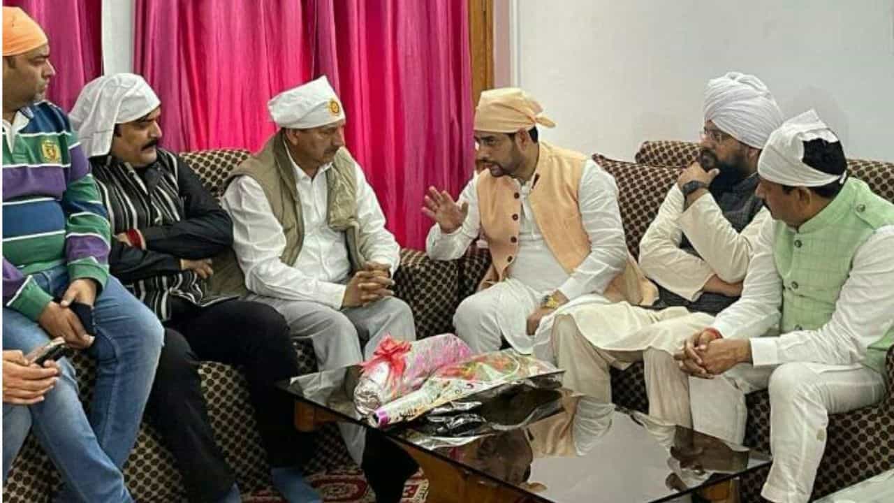 Kejriwal: ਕੇਜਰੀਵਾਲ ਅਤੇ ਭਗਵੰਤ ਮਾਨ ਦੇਣਗੇ ਡੇਰਾ ਬੱਲਾਂ ਨੂੰ 25 ਕਰੋੜ ਦਾ ਚੈੱਕ