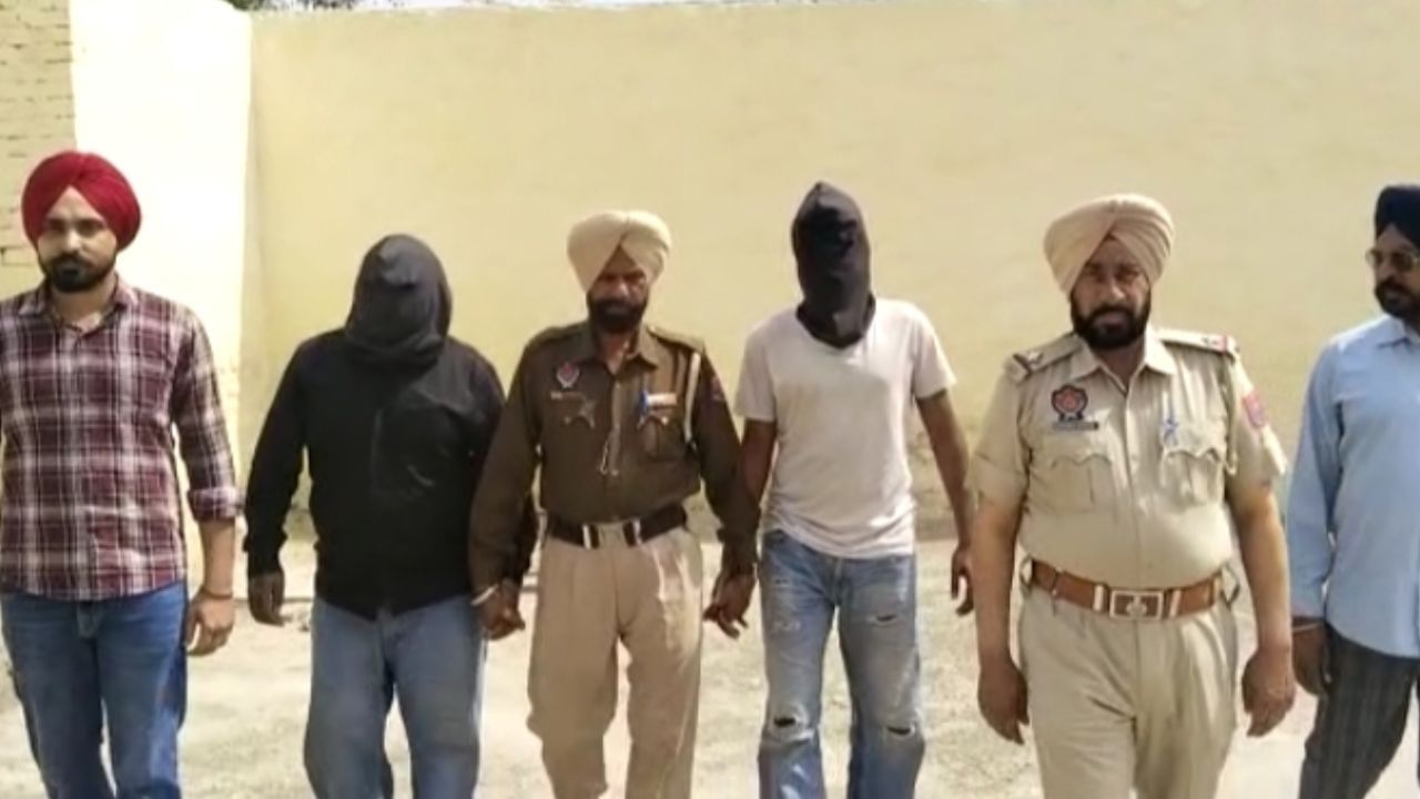 Action against drugs: CIA ਸਟਾਫ਼ ਫਿਰੋਜ਼ਪੁਰ ਵੱਲੋਂ ਦੋ ਨਸ਼ਾ ਤਸਕਰ ਗ੍ਰਿਫਤਾਰ Action against drugs: CIA ਸਟਾਫ਼ ਫਿਰੋਜ਼ਪੁਰ ਵੱਲੋਂ ਦੋ ਨਸ਼ਾ ਤਸਕਰ ਗ੍ਰਿਫਤਾਰ