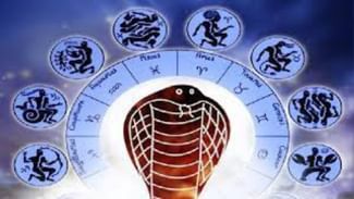 Kalsarpa Dosha: ਕੁੰਡਲੀ ਵਿੱਚ ਕਾਲਸਰਪ ਦੋਸ਼ ਕਿਸੇ ਵੀ ਵਿਅਕਤੀ ਲਈ ਬਹੁਤ ਖਤਰਨਾਕ ਹੈ Kalsarpa Dosha: ਕੁੰਡਲੀ ਵਿੱਚ ਕਾਲਸਰਪ ਦੋਸ਼ ਕਿਸੇ ਵੀ ਵਿਅਕਤੀ ਲਈ ਬਹੁਤ ਖਤਰਨਾਕ ਹੈ