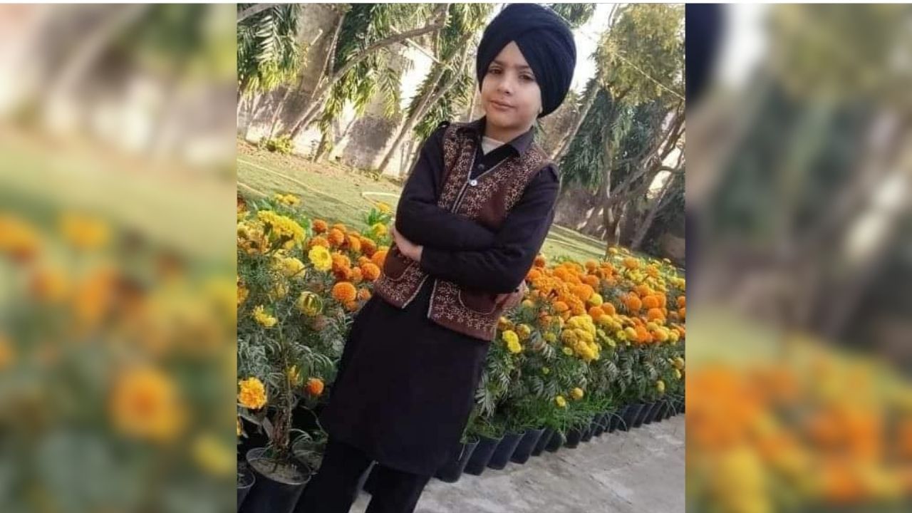 Mansa: ਪਿਉ ਨਾਲ ਘਰ ਪਰਤ ਰਹੇ 6 ਸਾਲਾ ਬੱਚੇ ‘ਤੇ ਬਾਈਕ ਸਵਾਰਾਂ ਨੇ ਚਲਾਈਆਂ ਗੋਲੀਆਂ, ਮੌਤ Mansa: ਪਿਉ ਨਾਲ ਘਰ ਪਰਤ ਰਹੇ 6 ਸਾਲਾ ਬੱਚੇ ‘ਤੇ ਬਾਈਕ ਸਵਾਰਾਂ ਨੇ ਚਲਾਈਆਂ ਗੋਲੀਆਂ, ਮੌਤ