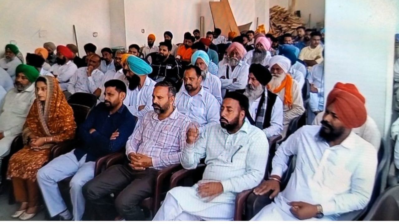 Minister’s on Moose Wala: ਮੰਤਰੀਆਂ ਵੱਲੋਂ ਕੀਤੀਆਂ ਟਿੱਪਣੀਆਂ ‘ਤੇ ਭੜਕੇ ਚਮਕੌਰ ਸਿੰਘ Minister’s on Moose Wala: ਮੰਤਰੀਆਂ ਵੱਲੋਂ ਕੀਤੀਆਂ ਟਿੱਪਣੀਆਂ ‘ਤੇ ਭੜਕੇ ਚਮਕੌਰ ਸਿੰਘ