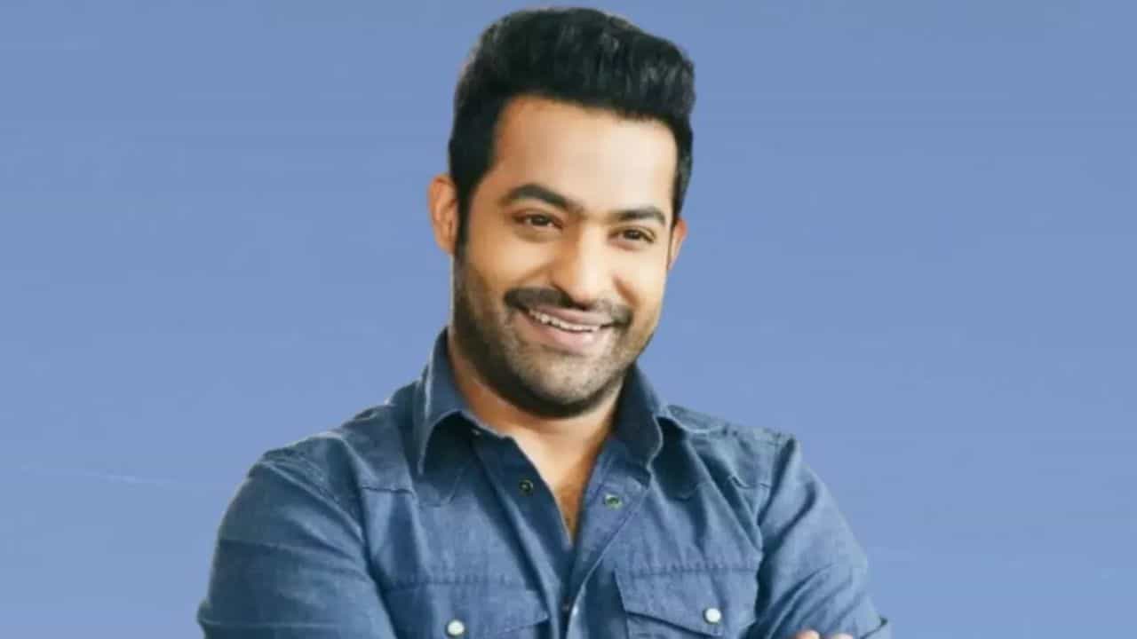 Oscar Junior NTR: ਅਮਰੀਕਾ ਤੋਂ ਵਾਪਸ ਪਰਤੇ ਜੂਨੀਅਰ ਐਨਟੀਆਰ, ਸਵਾਗਤ ਲਈ ਪ੍ਰਸ਼ੰਸਕ ਹੋਏ ਬੇਕਾਬੂ