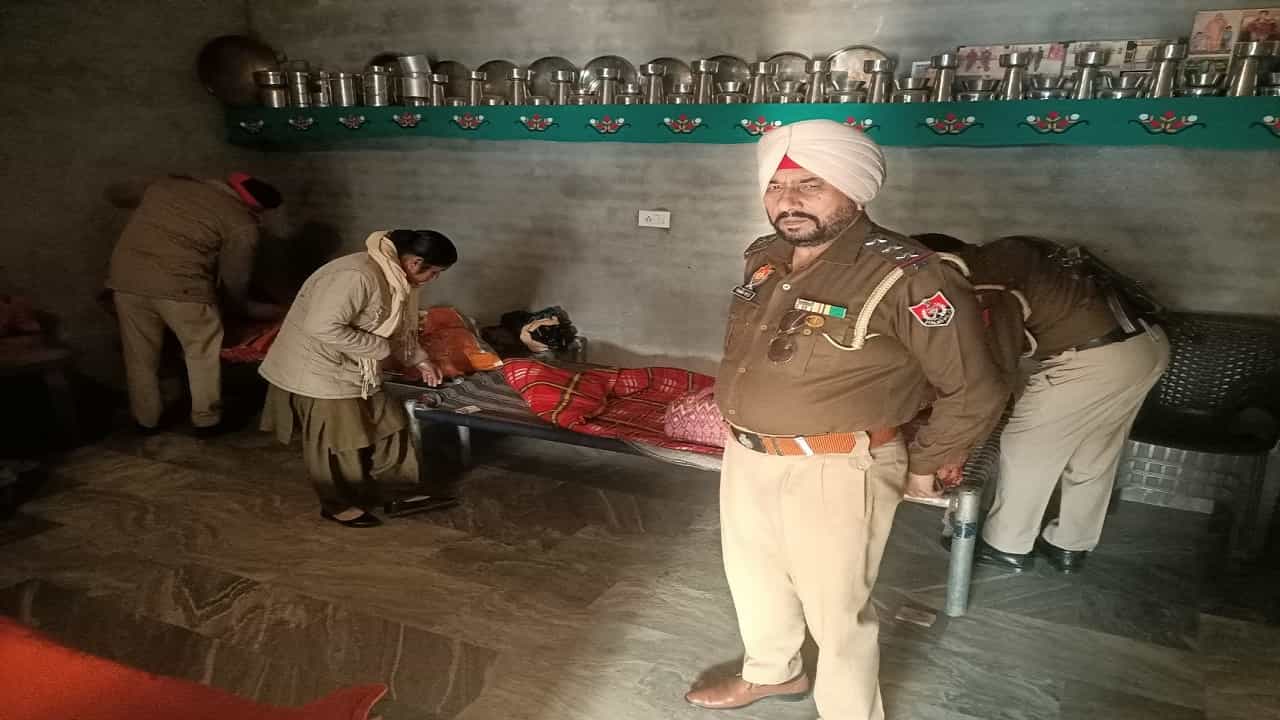 Police Raid: ਵੱਡੀ ਗਿਣਤੀ ਚ ਨਸ਼ੇ ਅਤੇ ਲਾਹਣ ਸਮੇਤ 3 ਗ੍ਰਿਫਤਾਰ, ਮਾਮਲਾ ਦਰਜ