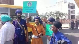 G-20 Summit 2023: ਕੌਮੀ ਇਨਸਾਫ ਮੋਰਚੇ ਨੇ ਵਿਦੇਸ਼ੀ ਵਫਦ ਨੂੰ ਬੰਦੀ ਸਿੰਘਾਂ ਦੀ ਰਿਹਾਈ ਦੇ ਮੁੱਦੇ ਤੋਂ ਕਰਵਾਇਆ ਜਾਣੂ G-20 Summit 2023: ਕੌਮੀ ਇਨਸਾਫ ਮੋਰਚੇ ਨੇ ਵਿਦੇਸ਼ੀ ਵਫਦ ਨੂੰ ਬੰਦੀ ਸਿੰਘਾਂ ਦੀ ਰਿਹਾਈ ਦੇ ਮੁੱਦੇ ਤੋਂ ਕਰਵਾਇਆ ਜਾਣੂ