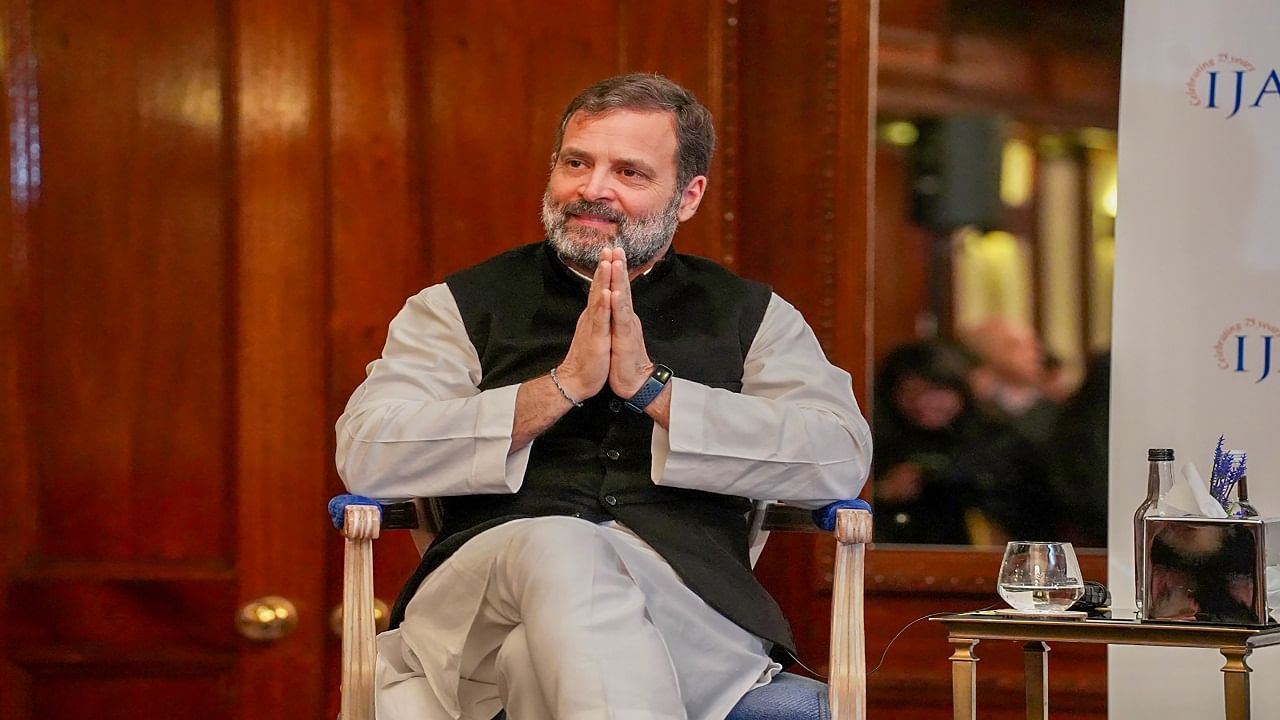 Rahul Gandhi: ਮਾਣਹਾਨੀ ਮਾਮਲੇ ‘ਚ ਦੋਸ਼ੀ ਰਾਹੁਲ ਗਾਂਧੀ ਕਰਾਰ, ਸੂਰਤ ਦੀ ਅਦਾਲਤ ਨੇ ਸੁਣਾਈ 2 ਸਾਲ ਦੀ ਸਜਾ Rahul Gandhi: ਮਾਣਹਾਨੀ ਮਾਮਲੇ ‘ਚ ਦੋਸ਼ੀ ਰਾਹੁਲ ਗਾਂਧੀ ਕਰਾਰ, ਸੂਰਤ ਦੀ ਅਦਾਲਤ ਨੇ ਸੁਣਾਈ 2 ਸਾਲ ਦੀ ਸਜਾ