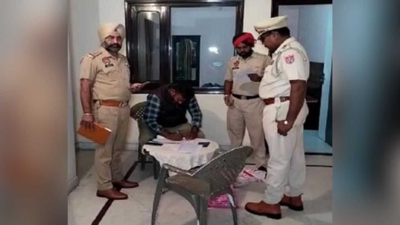 Suicide Case: ਮਾਂ ਦੀ ਮੌਤ ਤੋਂ ਬਾਅਦ 2 ਸਕੀਆਂ ਭੈਣਾਂ ਨੇ ਲਿਆ ਫਾਹਾ, ਵਜ੍ਹਾ ਸੁਣ ਕੇ ਹੋ ਜਾਓਗੇ ਹੈਰਾਨ