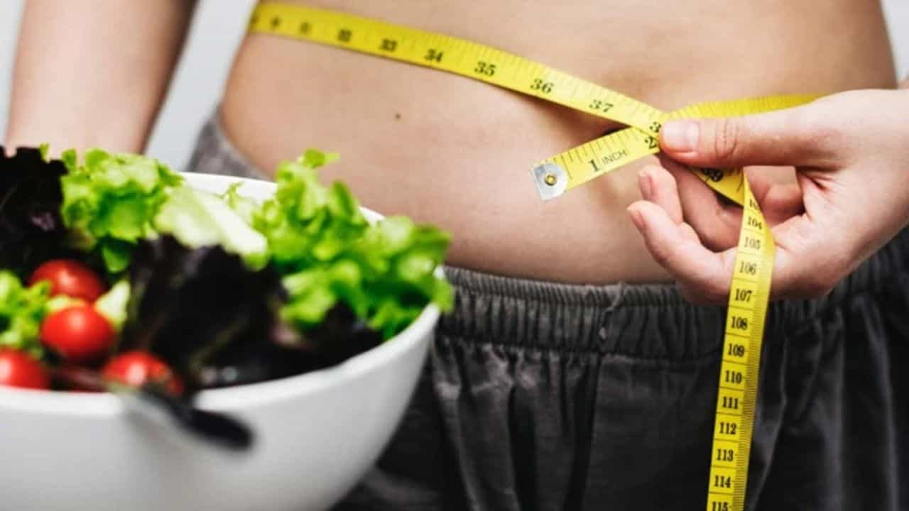 Weight loss: ਗਰਮੀਆਂ ਚ ਤੇਜ਼ੀ ਨਾਲ ਭਾਰ ਘੱਟ ਕਰਨਾ ਚਾਹੁੰਦੇ ਹੋ ਤਾਂ ਇਸ ਦਾ ਸੇਵਨ ਕਰੋ