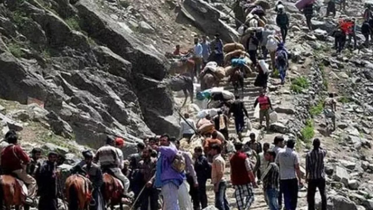 Amarnath Yatra: ਅਮਰਨਾਥ ਯਾਤਰਾ ਦੀਆਂ ਤਰੀਕਾਂ ਦਾ ਐਲਾਨ, ਜਾਣੋ ਕਦੋਂ ਸ਼ੁਰੂ ਹੋਵੇਗਾ ਰਜਿਸਟ੍ਰੇਸ਼ਨ Amarnath Yatra: ਅਮਰਨਾਥ ਯਾਤਰਾ ਦੀਆਂ ਤਰੀਕਾਂ ਦਾ ਐਲਾਨ, ਜਾਣੋ ਕਦੋਂ ਸ਼ੁਰੂ ਹੋਵੇਗਾ ਰਜਿਸਟ੍ਰੇਸ਼ਨ