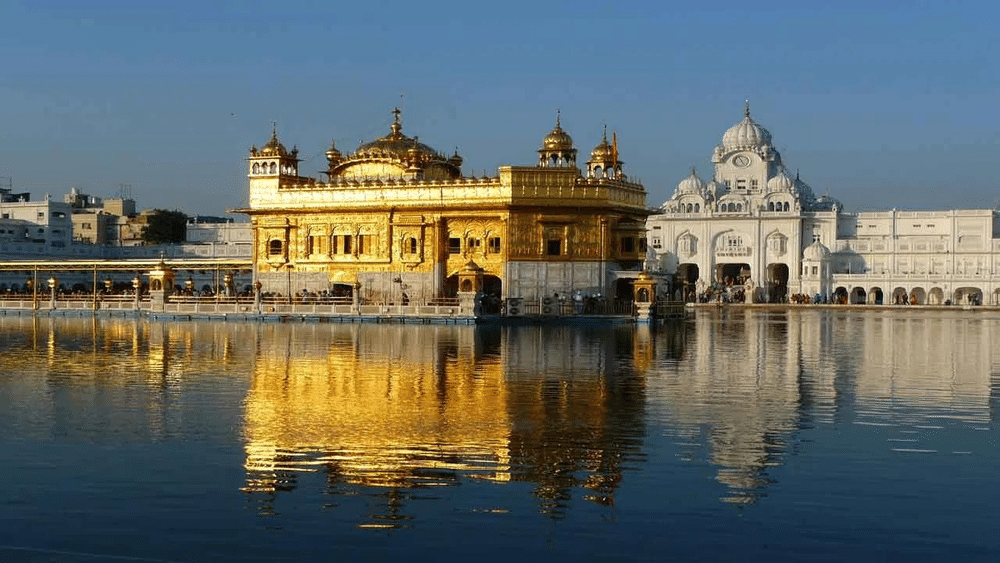 PHOTOS: ਖਾਲਸਾ ਸਾਜਨਾ ਦਿਵਸ ਮੌਕੇ ਸੱਚਖੰਡ ਸ੍ਰੀ ਹਰਿਮੰਦਿਰ ਸਾਹਿਬ ਵਿਖੇ ਸ਼ਾਨਦਾਰ ਦੀਪਮਾਲਾ ‘ਤੇ ਆਤਿਸ਼ਬਾਜੀ