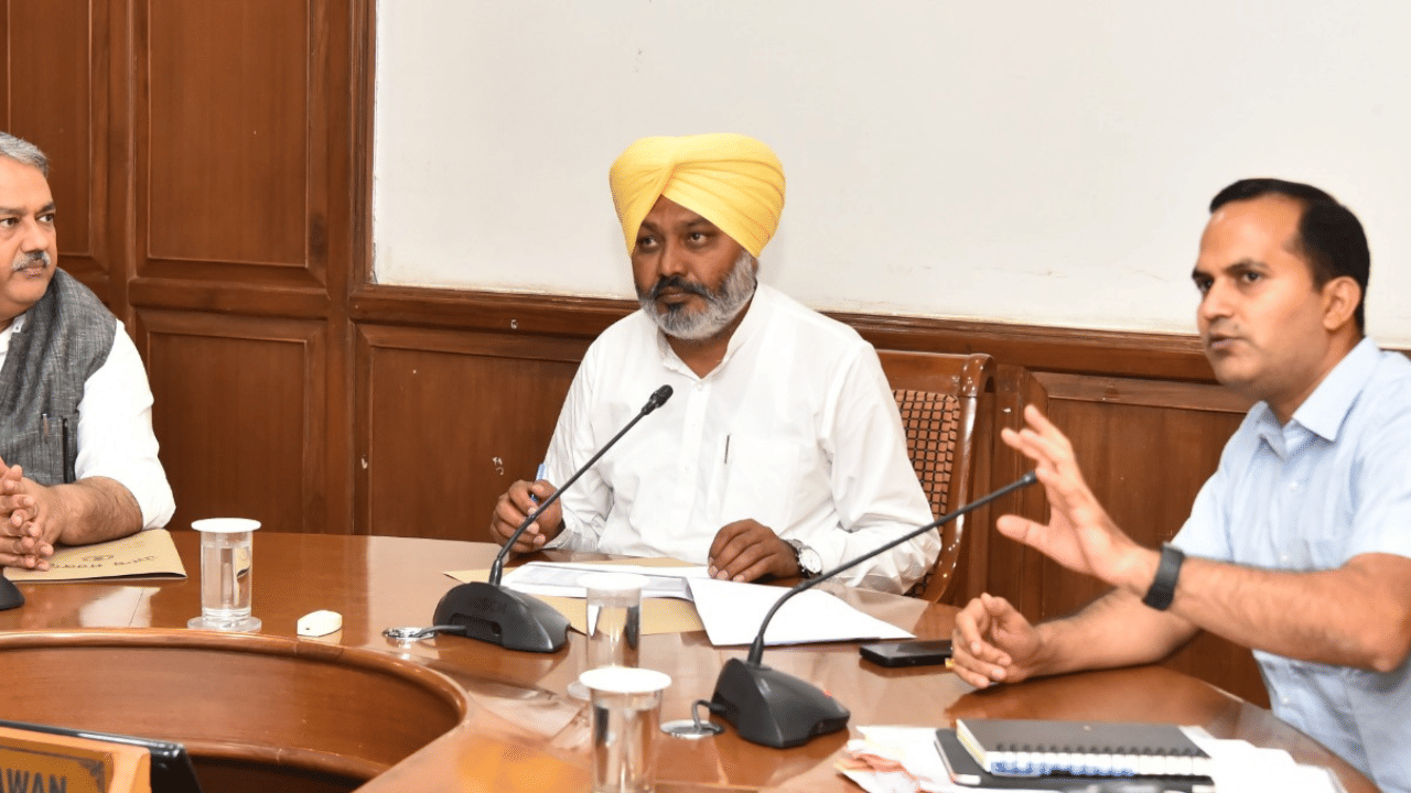 ਸਮਾਜਿਕ ਨਿਆਂ ਵਿਭਾਗ ਵੱਲੋਂ ਜਾਅਲੀ ਐਸਸੀ ਸਰਟੀਫਿਕੇਟ ਸਬੰਧੀ 93 ਸ਼ਕਾਇਤਾਂ ਦੇ 15 ਦਿਨਾਂ ਅੰਦਰ ਨਿਬੇੜੇ: ਚੀਮਾ