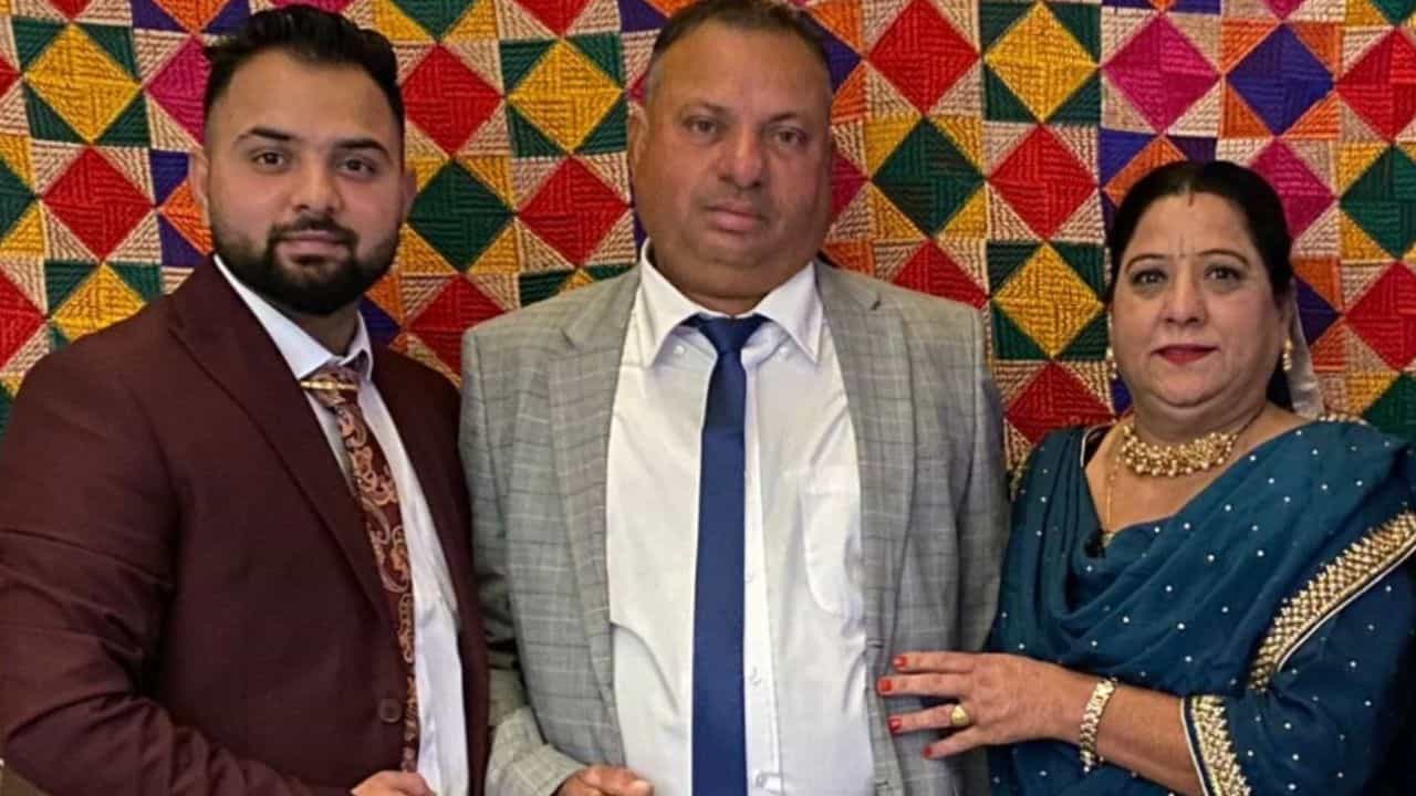 ਪੰਜਾਬ ਦਾ ਗਭਰੂ Italy ਵਿੱਚ ਬਣਿਆ ਸਰਕਾਰੀ ਬੱਸ ਦਾ ਡਰਾਈਵਰ, ਮਾਪਿਆਂ ਦਾ ਨਾਮ ਕੀਤਾ ਰੋਸ਼ਨ