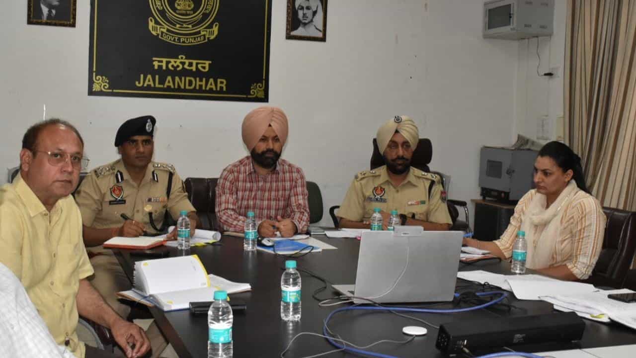 Jalandhar Lok Sabha Bypoll : ਚੋਣਾਂ ਲਈ ਪੁਖ਼ਤਾ ਪ੍ਰਬੰਧ ਯਕੀਨੀ ਬਣਾਉਣ ਚ ਜੁਟੇ ਪੁਲਿਸ ਅਤੇ ਸਿਵਲ ਪ੍ਰਸ਼ਾਸਨ