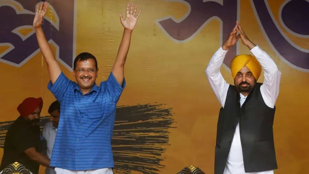 ਅਰਵਿੰਦ ਕੇਜਰੀਵਾਲ ਤੇ CM ਮਾਨ ਦੀ ਅੰਮ੍ਰਿਤਸਰ ਚ ਰੈਲੀ, ਸਕੂਲ ਆਫ ਐਮੀਨੈਂਸ ਦੀ ਵੀ ਸੌਗਾਤ