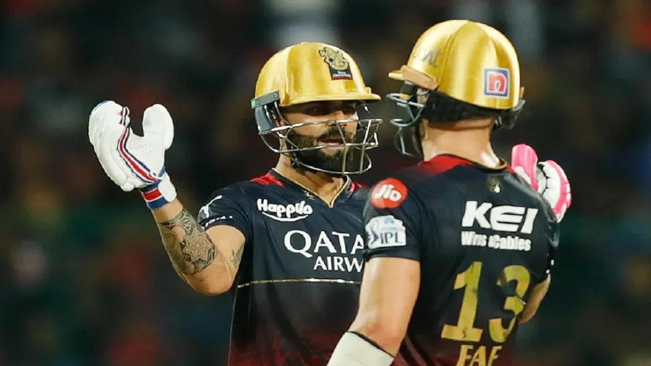 IPL 2023: ਵਿਰਾਟ ਕੋਹਲੀ ਨੇ ਫਾੜ ਦਿੱਤੀ ਗੇਂਦ, ਏਨਾ ਮਾਰਿਆ ਬੱਲਾ ਕਿ ਕੰਨ ਹੋ ਗਏ ਸੁੰਨ, ਦੋਖੋ Video IPL 2023: ਵਿਰਾਟ ਕੋਹਲੀ ਨੇ ਫਾੜ ਦਿੱਤੀ ਗੇਂਦ, ਏਨਾ ਮਾਰਿਆ ਬੱਲਾ ਕਿ ਕੰਨ ਹੋ ਗਏ ਸੁੰਨ, ਦੋਖੋ Video