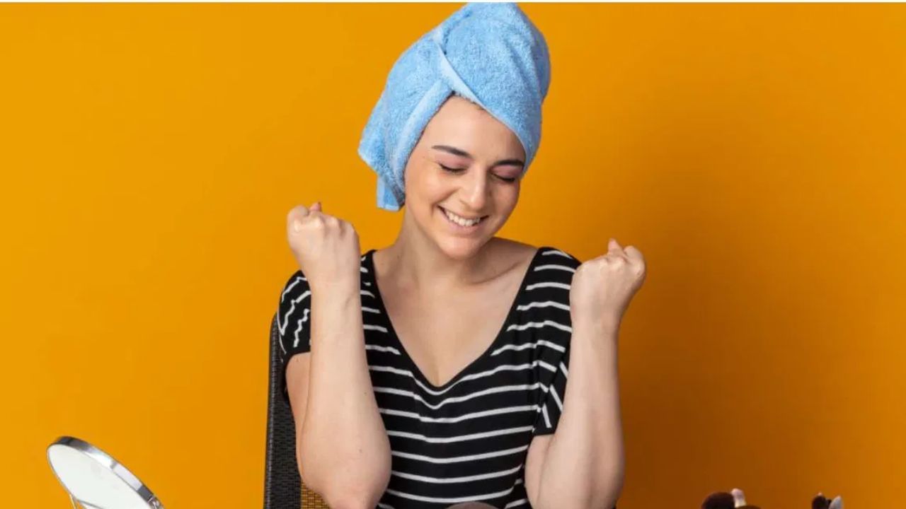 Pimples ਵਾਲੀ Skin ਦੇ ਲਈ ਵਧੀਆ ਹਨ ਇਹ ਮੇਕਅਪ ਟਿਪਸ, ਜ਼ਰੂਰ ਕਰੋ ਫਾਲੋ Pimples ਵਾਲੀ Skin ਦੇ ਲਈ ਵਧੀਆ ਹਨ ਇਹ ਮੇਕਅਪ ਟਿਪਸ, ਜ਼ਰੂਰ ਕਰੋ ਫਾਲੋ