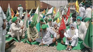 Farmer Protest: ਰੇਲ ਟਰੈਕਾਂ ‘ਤੇ ਧਰਨੇ, ਪਰੇਸ਼ਾਨ ਮੁਸਾਫ਼ਰ, ਕਿਸਾਨਾਂ ਦੇ ਪ੍ਰਦਰਸ਼ਨ ਦਾ ਕਿੰਨਾ ਅਸਰ Farmer Protest: ਰੇਲ ਟਰੈਕਾਂ ‘ਤੇ ਧਰਨੇ, ਪਰੇਸ਼ਾਨ ਮੁਸਾਫ਼ਰ, ਕਿਸਾਨਾਂ ਦੇ ਪ੍ਰਦਰਸ਼ਨ ਦਾ ਕਿੰਨਾ ਅਸਰ