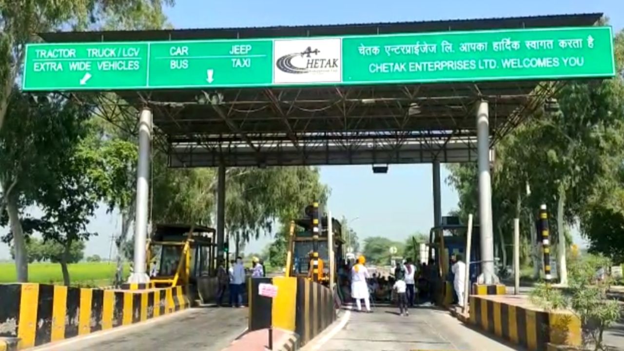 Action on Negligence: ਫਾਜ਼ਿਲਕਾ ਦੇ ਐੱਸਐੱਸਪੀ ਨੇ 8 ਪੁਲਿਸ ਮੁਲਾਜ਼ਮ ਕੀਤੇ ਸਸਪੈਂਡ Action on Negligence: ਫਾਜ਼ਿਲਕਾ ਦੇ ਐੱਸਐੱਸਪੀ ਨੇ 8 ਪੁਲਿਸ ਮੁਲਾਜ਼ਮ ਕੀਤੇ ਸਸਪੈਂਡ
