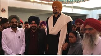 Sidhu Moosa Visit: ਸਿੱਧੂ ਮੂਸੇਵਾਲੇ ਦੇ ਮਾਪਿਆਂ ਨੂੰ ਮਿਲੇ ਨਵਜੋਤ ਸਿੰਘ ਸਿੱਧੂ, ਨਾਲ ਖੜੇ ਰਹਿਣ ਦਾ ਦਿੱਤਾ ਭਰੋਸਾ Sidhu Moosa Visit: ਸਿੱਧੂ ਮੂਸੇਵਾਲੇ ਦੇ ਮਾਪਿਆਂ ਨੂੰ ਮਿਲੇ ਨਵਜੋਤ ਸਿੰਘ ਸਿੱਧੂ, ਨਾਲ ਖੜੇ ਰਹਿਣ ਦਾ ਦਿੱਤਾ ਭਰੋਸਾ