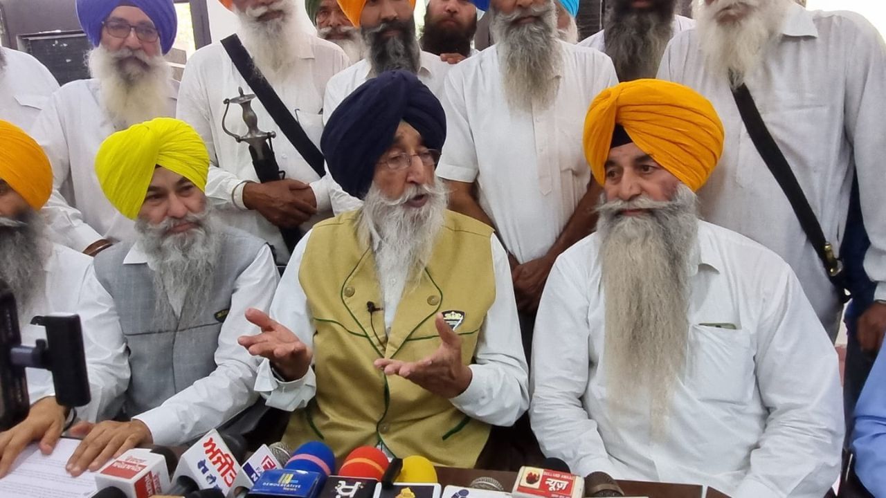 Jalandhar Bypoll: ਸ਼੍ਰੋਮਣੀ ਅਕਾਲੀ ਦਲ (ਅ) ਨੇ ਕੀਤਾ ਜਲੰਧਰ ਲੋਕ ਸਭਾ ਜਿਮਨੀ ਚੋਣ ਲਈ ਉਮੀਦਵਾਰ ਦਾ ਐਲਾਨ Jalandhar Bypoll: ਸ਼੍ਰੋਮਣੀ ਅਕਾਲੀ ਦਲ (ਅ) ਨੇ ਕੀਤਾ ਜਲੰਧਰ ਲੋਕ ਸਭਾ ਜਿਮਨੀ ਚੋਣ ਲਈ ਉਮੀਦਵਾਰ ਦਾ ਐਲਾਨ
