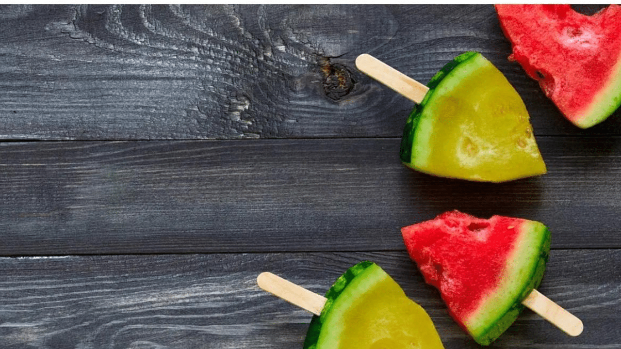 Summer Cooling fruits: ਇਨ੍ਹਾਂ 4 ਮਿੱਠੇ ਅਤੇ ਰਸੀਲੇ ਫਲਾਂ ਨਾਲ ਗਰਮੀਆਂ ਨੂੰ ਦਿਓ ਮਾਤ, ਦਿਨ ਭਰ ਰਹੋਗੇ Energetic Summer Cooling fruits: ਇਨ੍ਹਾਂ 4 ਮਿੱਠੇ ਅਤੇ ਰਸੀਲੇ ਫਲਾਂ ਨਾਲ ਗਰਮੀਆਂ ਨੂੰ ਦਿਓ ਮਾਤ, ਦਿਨ ਭਰ ਰਹੋਗੇ Energetic