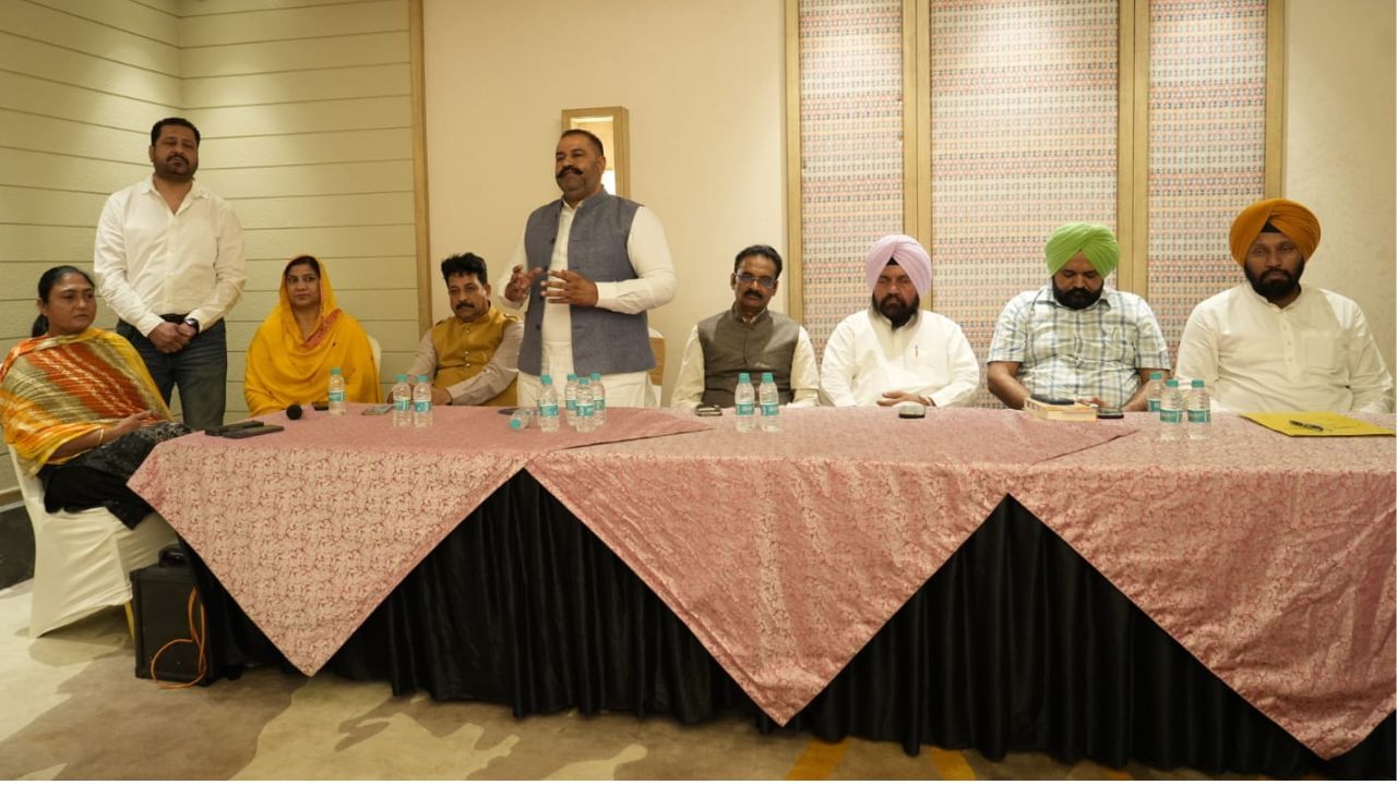 Jalandhar Bypoll: ਕਰਤਾਰਪੁਰ ‘ਚ 10 ਅਪ੍ਰੈਲ ਨੂੰ CM ਭਗਵੰਤ ਮਾਨ ਕਰਨਗੇ ਚੋਣ ਰੈਲੀ Jalandhar Bypoll: ਕਰਤਾਰਪੁਰ ‘ਚ 10 ਅਪ੍ਰੈਲ ਨੂੰ CM ਭਗਵੰਤ ਮਾਨ ਕਰਨਗੇ ਚੋਣ ਰੈਲੀ