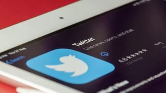 Twitter Blue: 82000 ਰੁਪਏ ਦਾ ਬਲੂ ਟਿੱਕ ਮਿਲੇਗਾ ਬਿੱਲਕੁਲ ਫ੍ਰੀ, ਜਾਣੋ ਕਿਸ ਨੂੰ ਹੋਵੇਗਾ ਫਾਇਦਾ Twitter Blue: 82000 ਰੁਪਏ ਦਾ ਬਲੂ ਟਿੱਕ ਮਿਲੇਗਾ ਬਿੱਲਕੁਲ ਫ੍ਰੀ, ਜਾਣੋ ਕਿਸ ਨੂੰ ਹੋਵੇਗਾ ਫਾਇਦਾ
