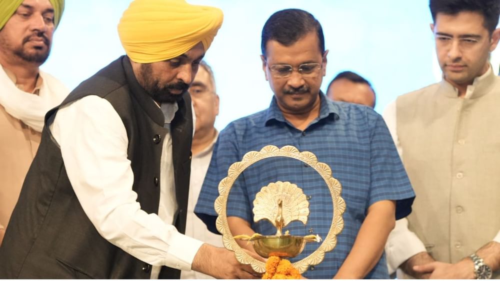 ਮੁੱਖ ਮੰਤਰੀ ਨੇ ਆਸ ਪ੍ਰਗਟਾਈ ਕਿ ਭਾਰਤ ਦੀ ਇਸ ਸ਼ਾਨਾਮੱਤੀ ਪੁਰਾਣੀ ਰਵਾਇਤ ਉਤੇ ਚੱਲਦਿਆਂ ਇਹ ਯੋਗਸ਼ਾਲਾਵਾਂ ਪੰਜਾਬੀਆਂ ਨੂੰ ਸਰੀਰਕ ਤੇ ਮਾਨਸਿਕ ਤੌਰ ਉਤੇ ਸਿਹਤਮੰਦ ਬਣਾਉਣ ਵਿੱਚ ਮਦਦਗਾਰ ਸਾਬਤ ਹੋਣਗੀਆਂ। ਭਗਵੰਤ ਮਾਨ ਨੇ ਕਿਹਾ ਕਿ ਇਸ ਮੁਹਿੰਮ ਤਹਿਤ ਸਿੱਖਿਅਤ ਯੋਗ ਇੰਸਟ੍ਰਕਟਰ ਖੁੱਲ੍ਹੇ ਪਾਰਕਾਂ ਤੇ ਹੋਰ ਜਨਤਕ ਥਾਵਾਂ ਉਤੇ ਲੋਕਾਂ ਨੂੰ ਮੁਫ਼ਤ ਵਿੱਚ ਯੋਗ ਸਿਖਲਾਈ ਦੇਣਗੇ।