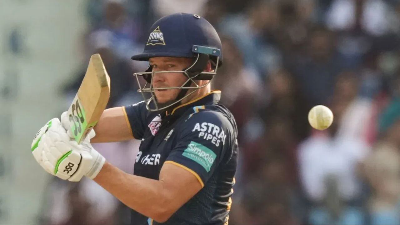 IPL 2023: ਗੁਜਰਾਤ ਨੂੰ ਦਰਦ ਦੇਣ ਵਾਲੀਆਂ 12 ਗੇਂਦਾਂ, ਸਟਾਰ ਖਿਡਾਰੀ ਨੇ ਕਰ ਦਿੱਤਾ ਵੱਡਾ ‘ਅਪਰਾਧ’ IPL 2023: ਗੁਜਰਾਤ ਨੂੰ ਦਰਦ ਦੇਣ ਵਾਲੀਆਂ 12 ਗੇਂਦਾਂ, ਸਟਾਰ ਖਿਡਾਰੀ ਨੇ ਕਰ ਦਿੱਤਾ ਵੱਡਾ ‘ਅਪਰਾਧ’