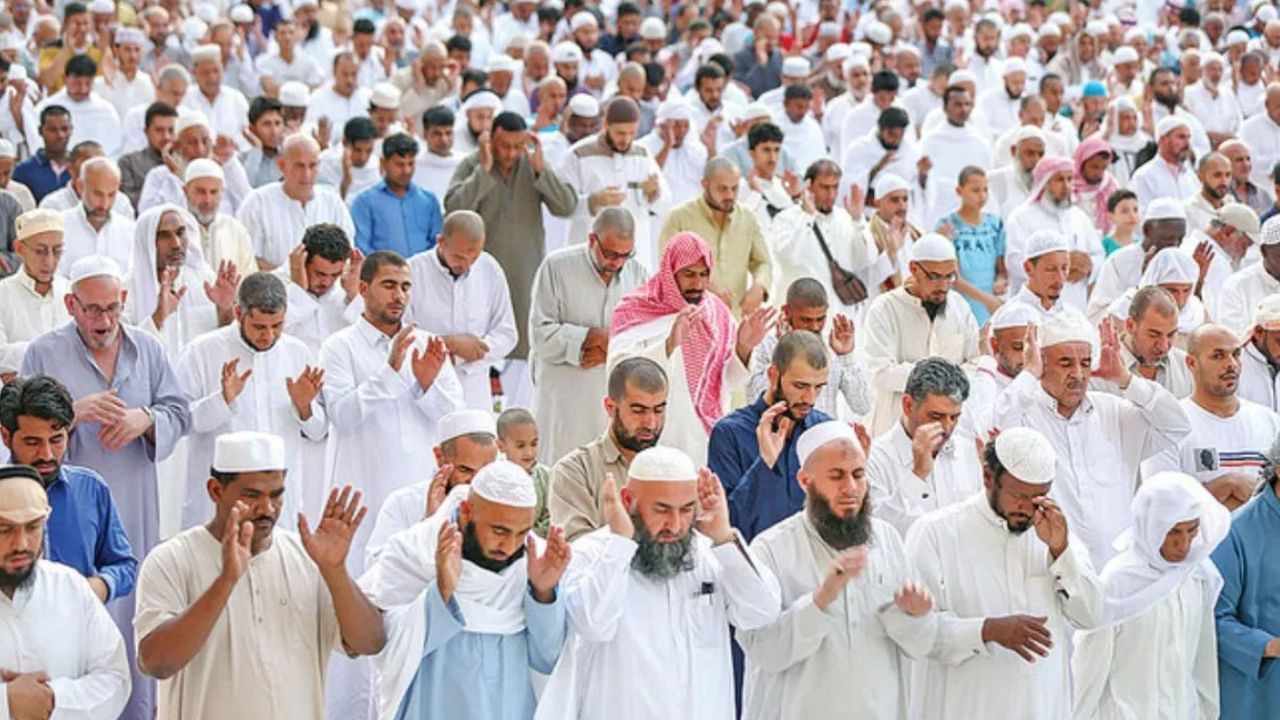 Eid 2023 Date: ਸਾਊਦੀ ਅਰਬ ਸਮੇਤ ਇਨ੍ਹਾਂ ਦੇਸ਼ਾਂ ‘ਚ ਅੱਜ ਈਦ, ਜਾਣੋ ਭਾਰਤ ‘ਚ 21 ਜਾਂ 22 ਅਪ੍ਰੈਲ ਨੂੰ ਕਦੋਂ ਨਜ਼ਰ ਆਵੇਗਾ ਚੰਦ? Eid 2023 Date: ਸਾਊਦੀ ਅਰਬ ਸਮੇਤ ਇਨ੍ਹਾਂ ਦੇਸ਼ਾਂ ‘ਚ ਅੱਜ ਈਦ, ਜਾਣੋ ਭਾਰਤ ‘ਚ 21 ਜਾਂ 22 ਅਪ੍ਰੈਲ ਨੂੰ ਕਦੋਂ ਨਜ਼ਰ ਆਵੇਗਾ ਚੰਦ?