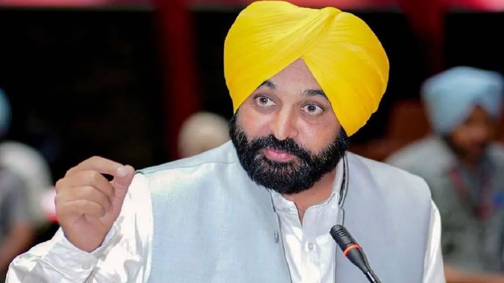 Amritpal Arrested: ਅੰਮ੍ਰਿਤਪਾਲ ਸਿੰਘ ਮੋਗਾ ਪੁਲਿਸ ਵੱਲੋਂ ਗ੍ਰਿਫ਼ਤਾਰ, ਡਿਬਰੂਗੜ੍ਹ ਜੇਲ੍ਹ ‘ਚ ਕੀਤਾ ਸ਼ਿਫਟ