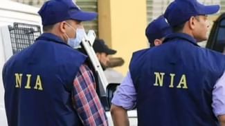 NIA Raids: ਅੱਤਵਾਦੀ ਫੰਡਿੰਗ ‘ਤੇ NIA ਦੀ ਕਾਰਵਾਈ, ਜੰਮੂ-ਕਸ਼ਮੀਰ ‘ਚ ਅੱਤਵਾਦੀ ਸਾਜ਼ਿਸ਼ ਨਾਲ ਜੁੜੇ ਕਈ ਟਿਕਾਣਿਆਂ ‘ਤੇ ਛਾਪੇ NIA Raids: ਅੱਤਵਾਦੀ ਫੰਡਿੰਗ ‘ਤੇ NIA ਦੀ ਕਾਰਵਾਈ, ਜੰਮੂ-ਕਸ਼ਮੀਰ ‘ਚ ਅੱਤਵਾਦੀ ਸਾਜ਼ਿਸ਼ ਨਾਲ ਜੁੜੇ ਕਈ ਟਿਕਾਣਿਆਂ ‘ਤੇ ਛਾਪੇ